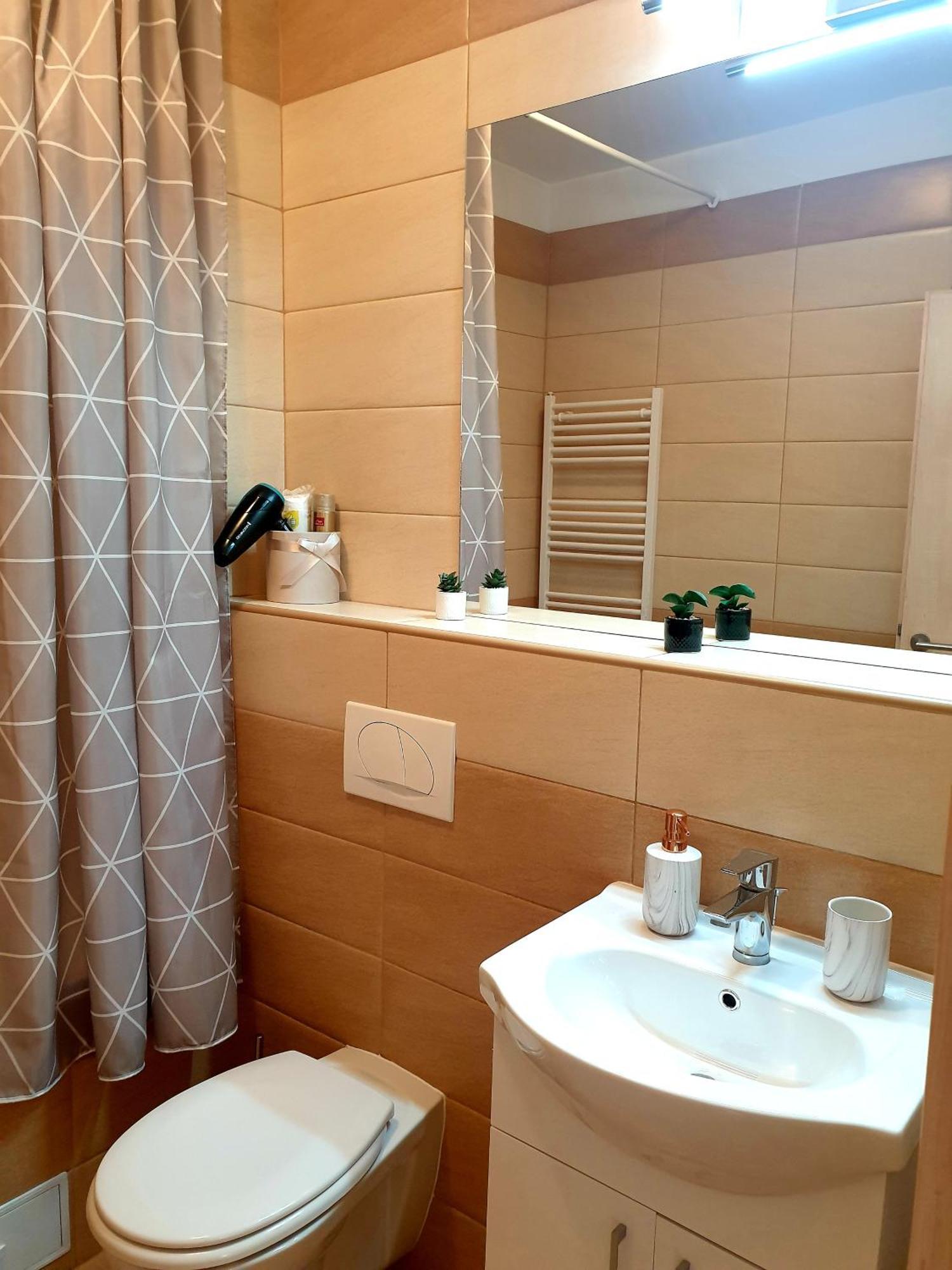Suite&garden Coresi Apartament *